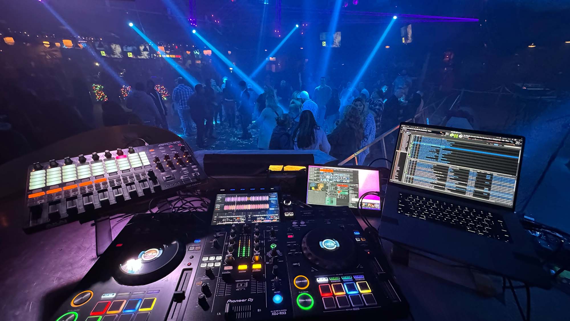 New Pioneer XDJ-RX3 Setup at Seacrets - DJ Cruz Seacrets OC MD Live Music